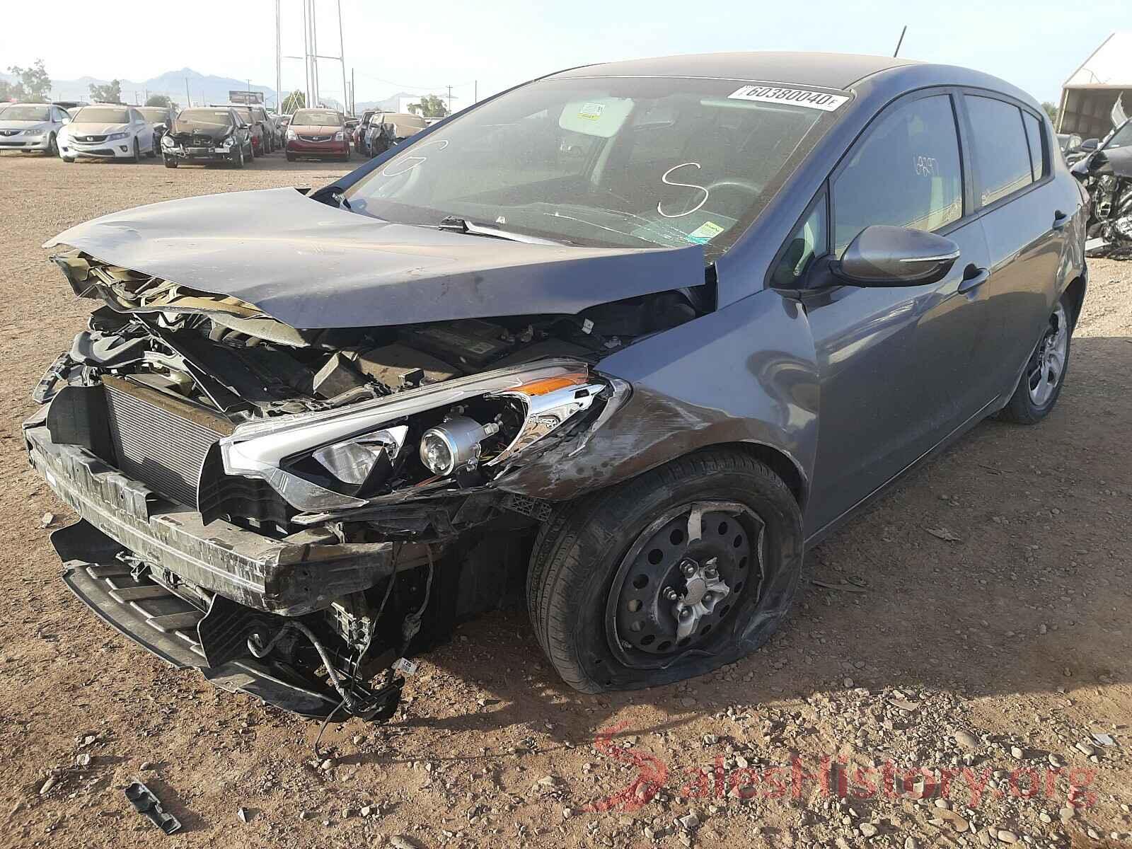 KNAFK5A87G5605553 2016 KIA FORTE