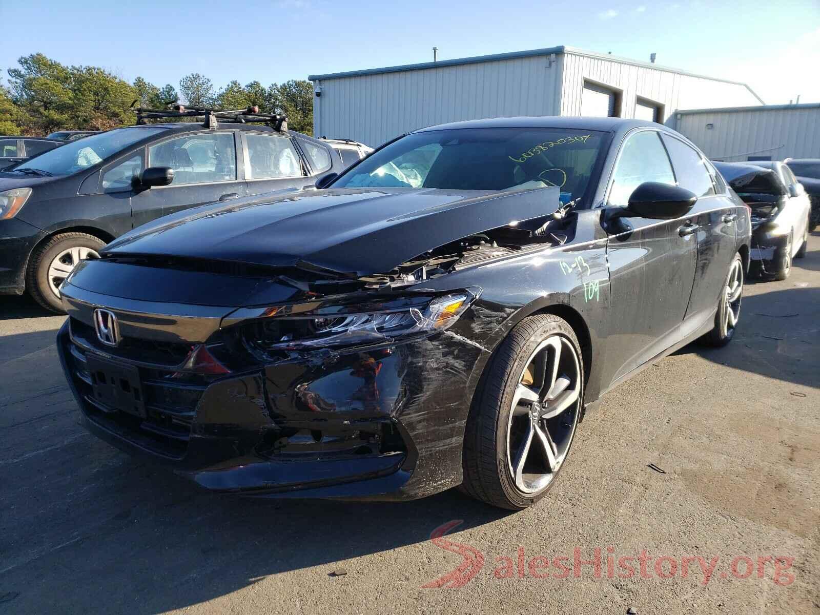 1HGCV1F37JA267882 2018 HONDA ACCORD