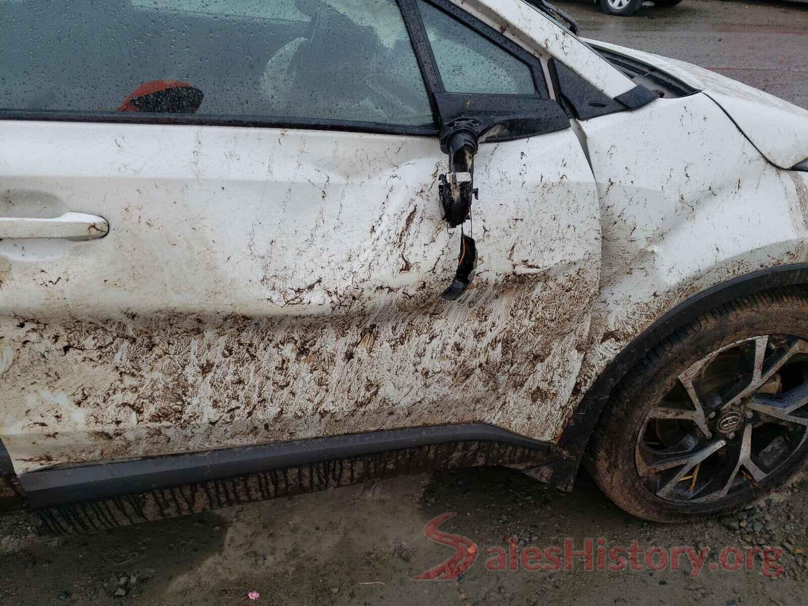 NMTKHMBX0JR020779 2018 TOYOTA C-HR