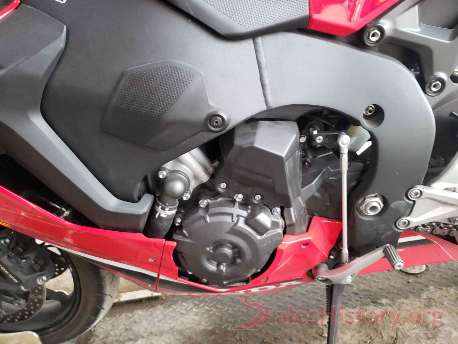 JH2SC7710JK100944 2018 HONDA CBR CYCLE