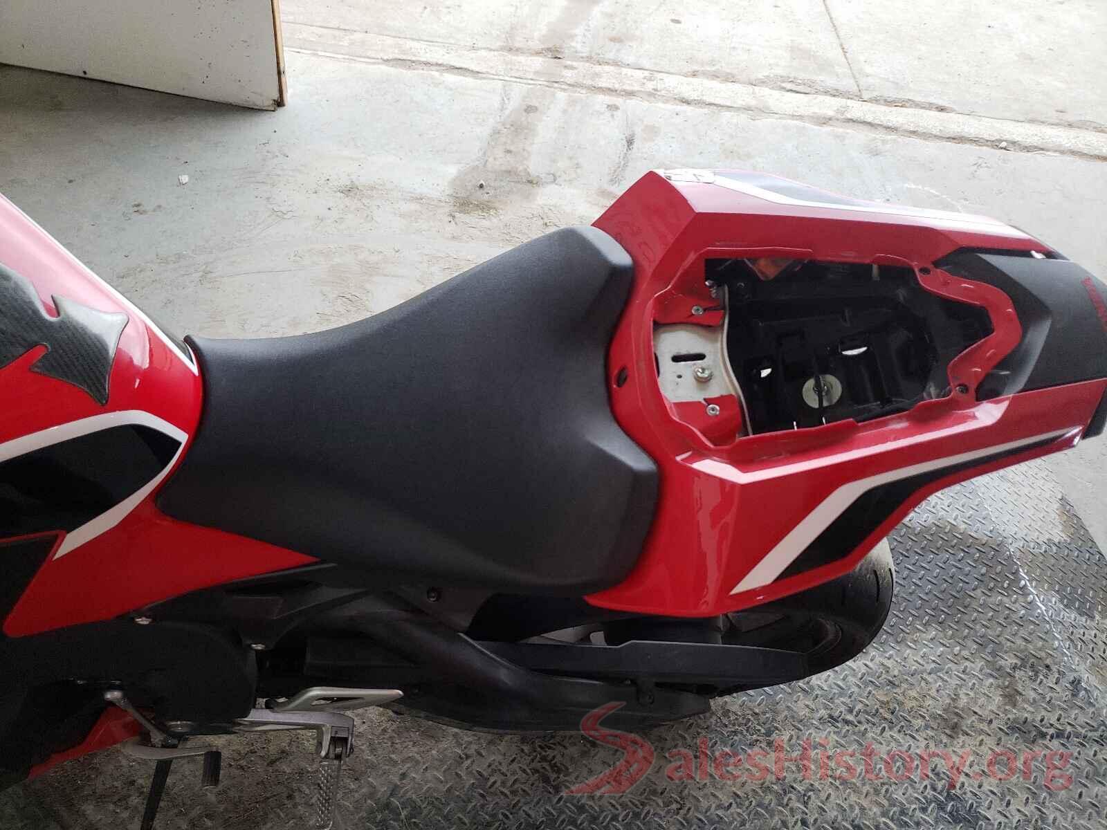 JH2SC7710JK100944 2018 HONDA CBR CYCLE