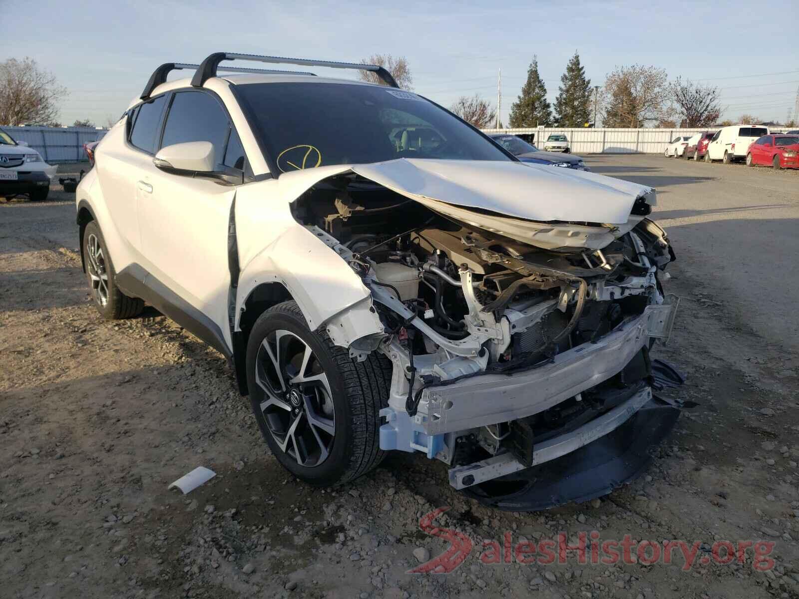 NMTKHMBX8JR048779 2018 TOYOTA C-HR