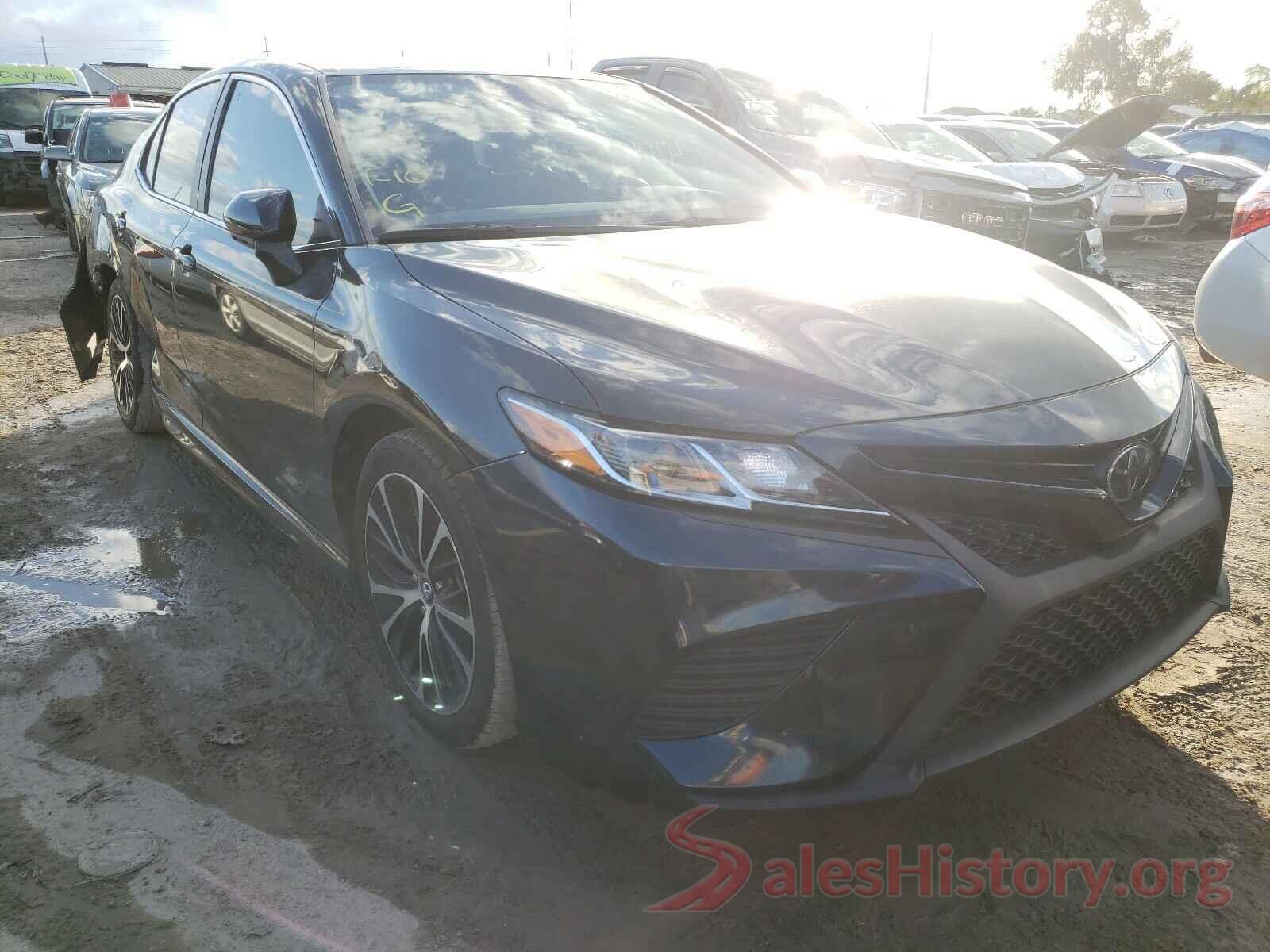 4T1B11HK0KU761233 2019 TOYOTA CAMRY