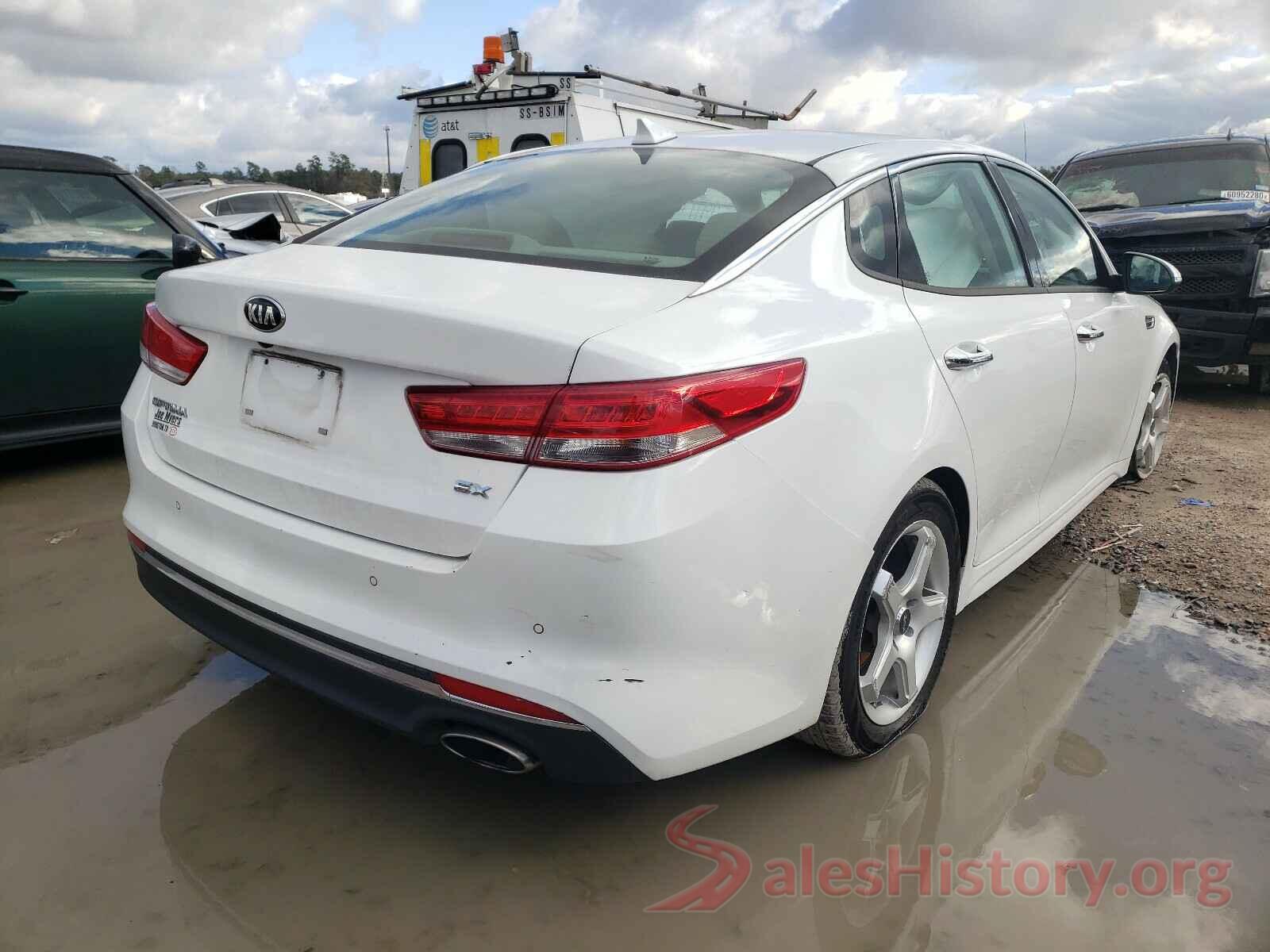 5XXGU4L3XJG245825 2018 KIA OPTIMA