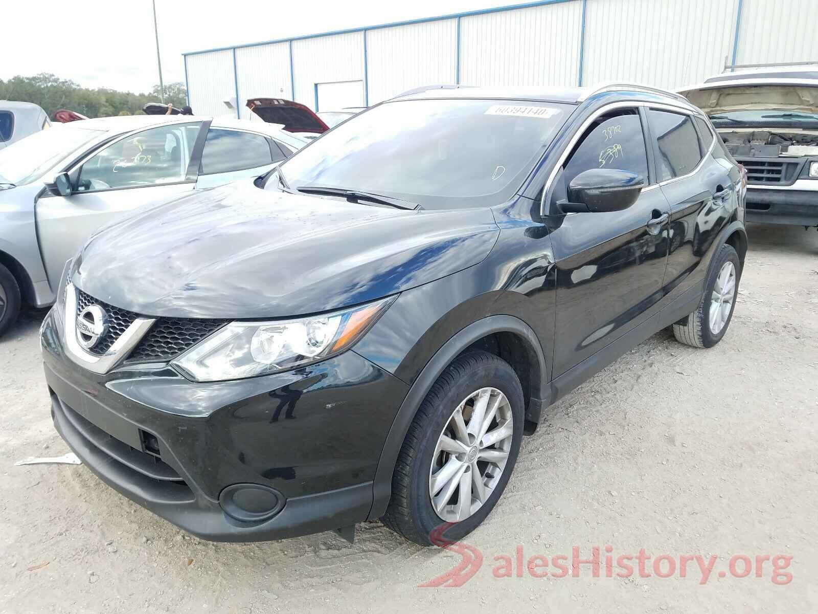 JN1BJ1CP6JW103218 2018 NISSAN ROGUE