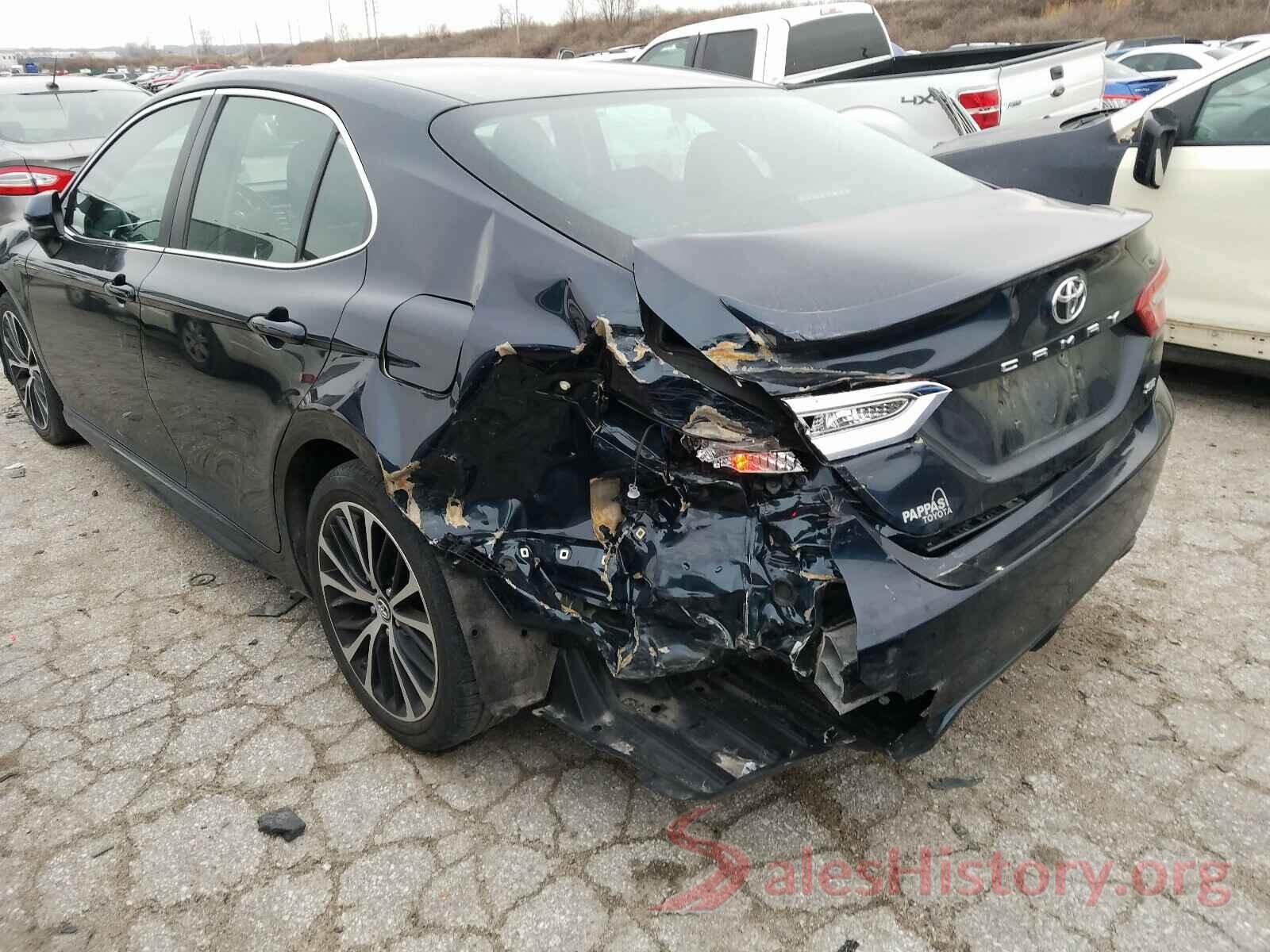 4T1B11HK7JU602658 2018 TOYOTA CAMRY