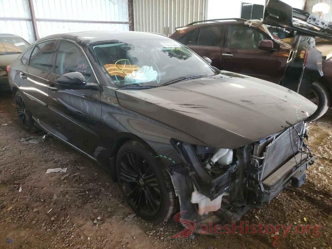 1HGCV2F92JA018433 2018 HONDA ACCORD