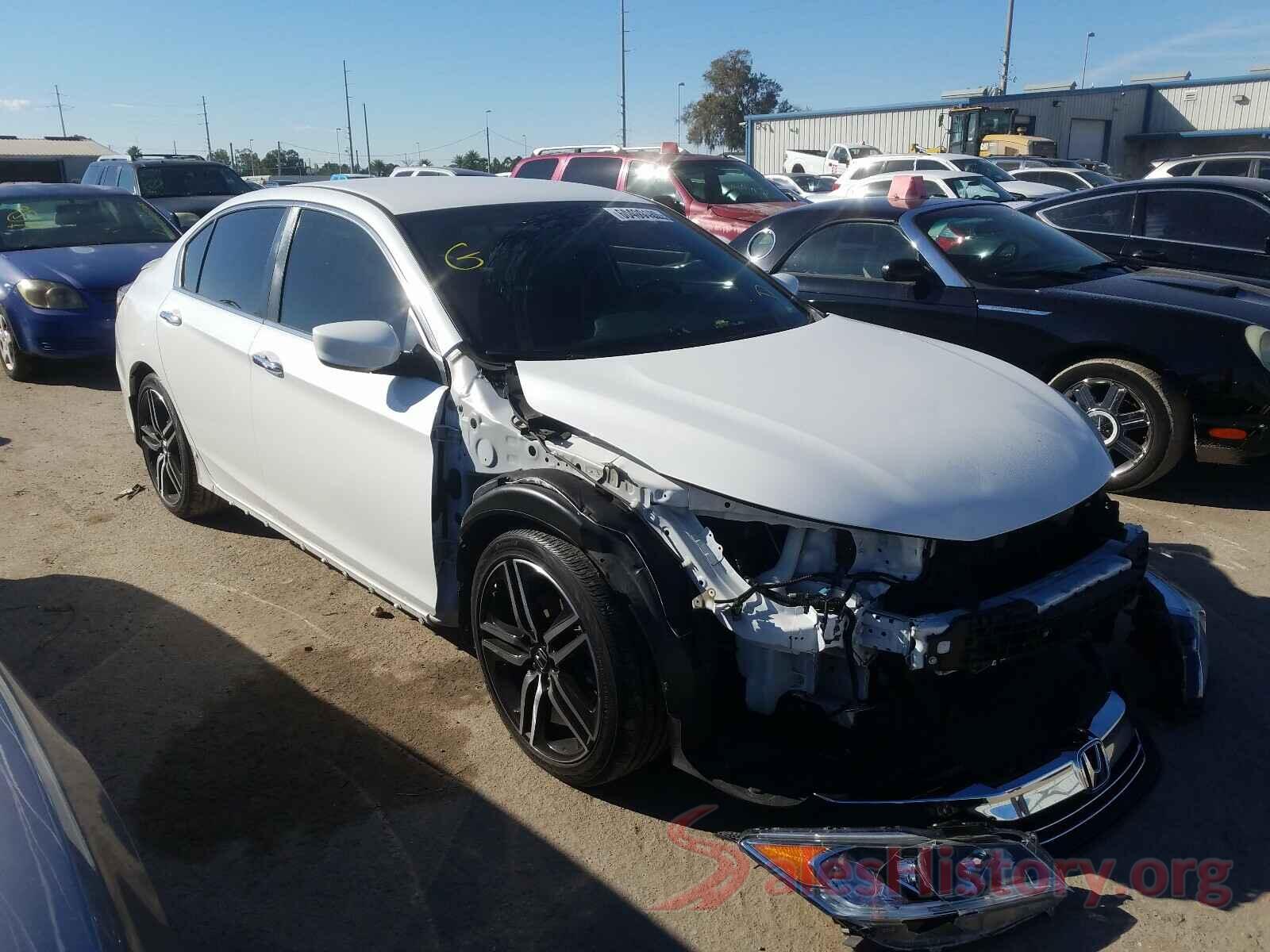 1HGCR2F54HA301492 2017 HONDA ACCORD