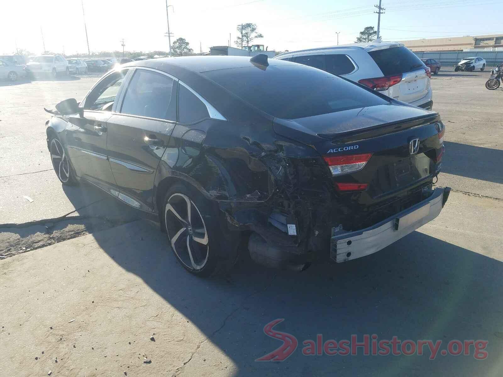 1HGCV2F34JA047363 2018 HONDA ACCORD