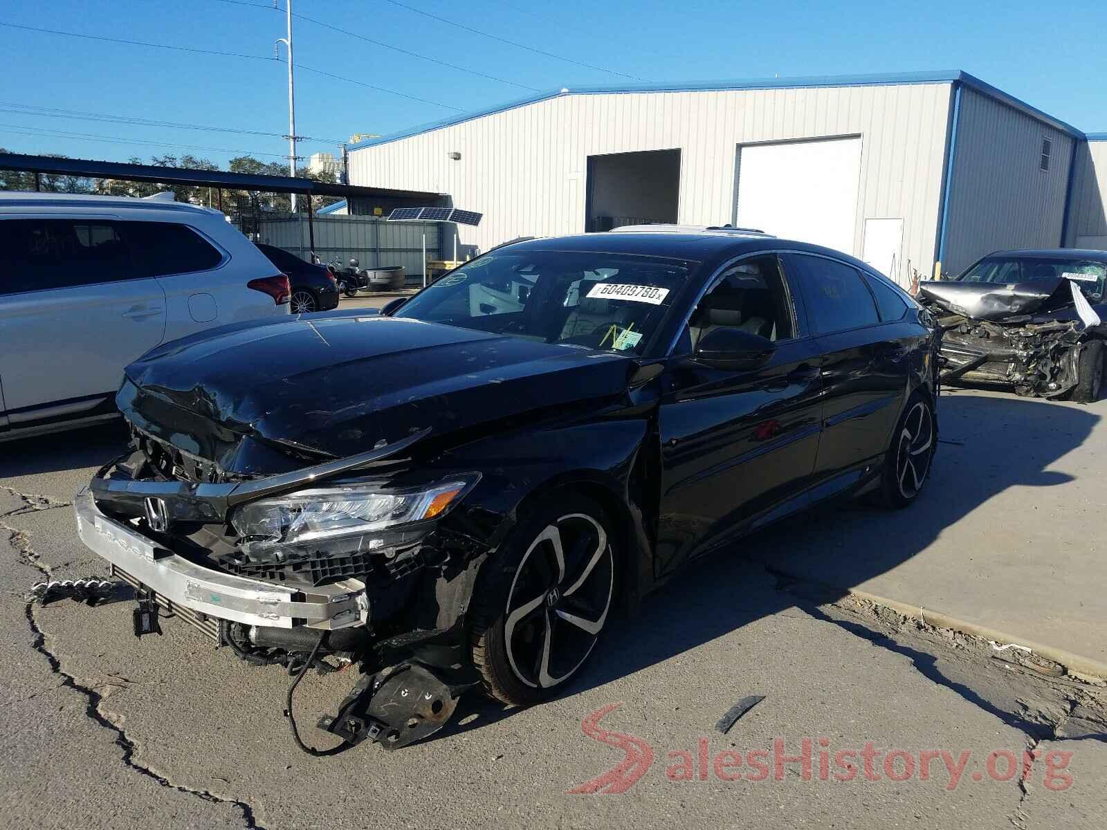 1HGCV2F34JA047363 2018 HONDA ACCORD