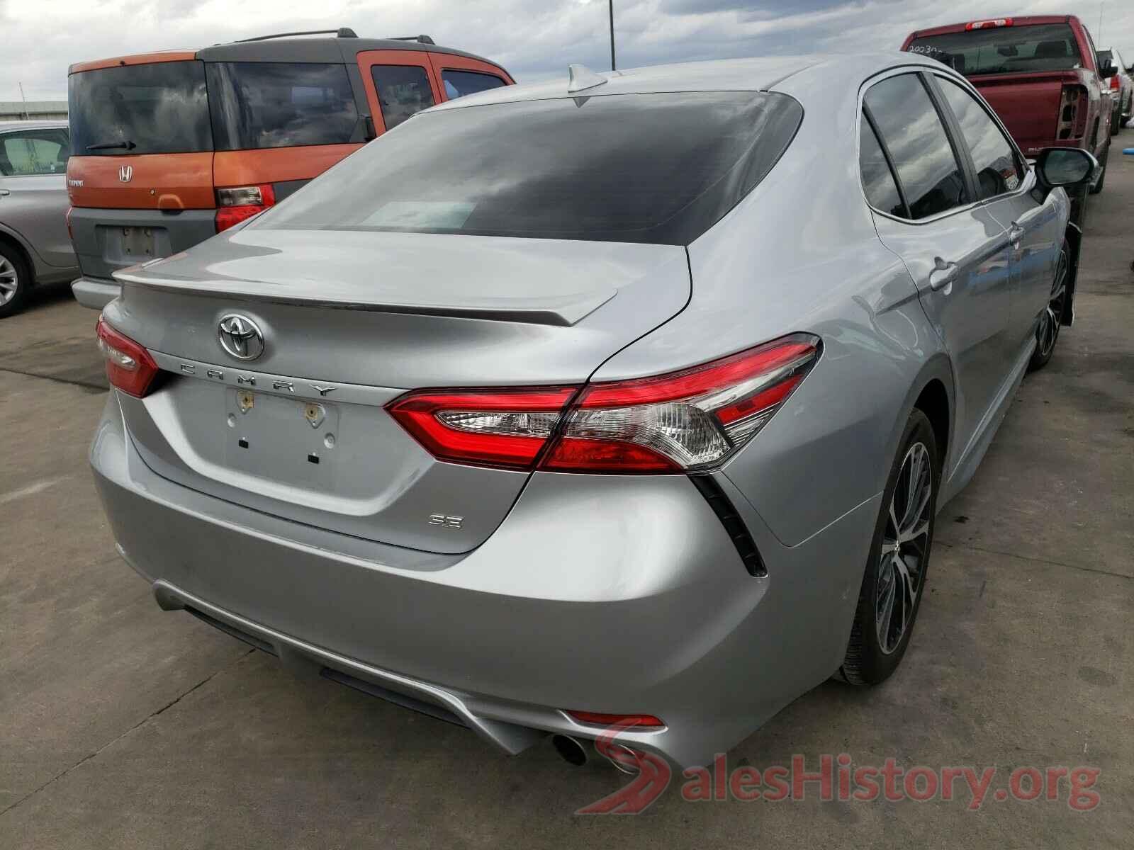 4T1B11HK6JU078760 2018 TOYOTA CAMRY