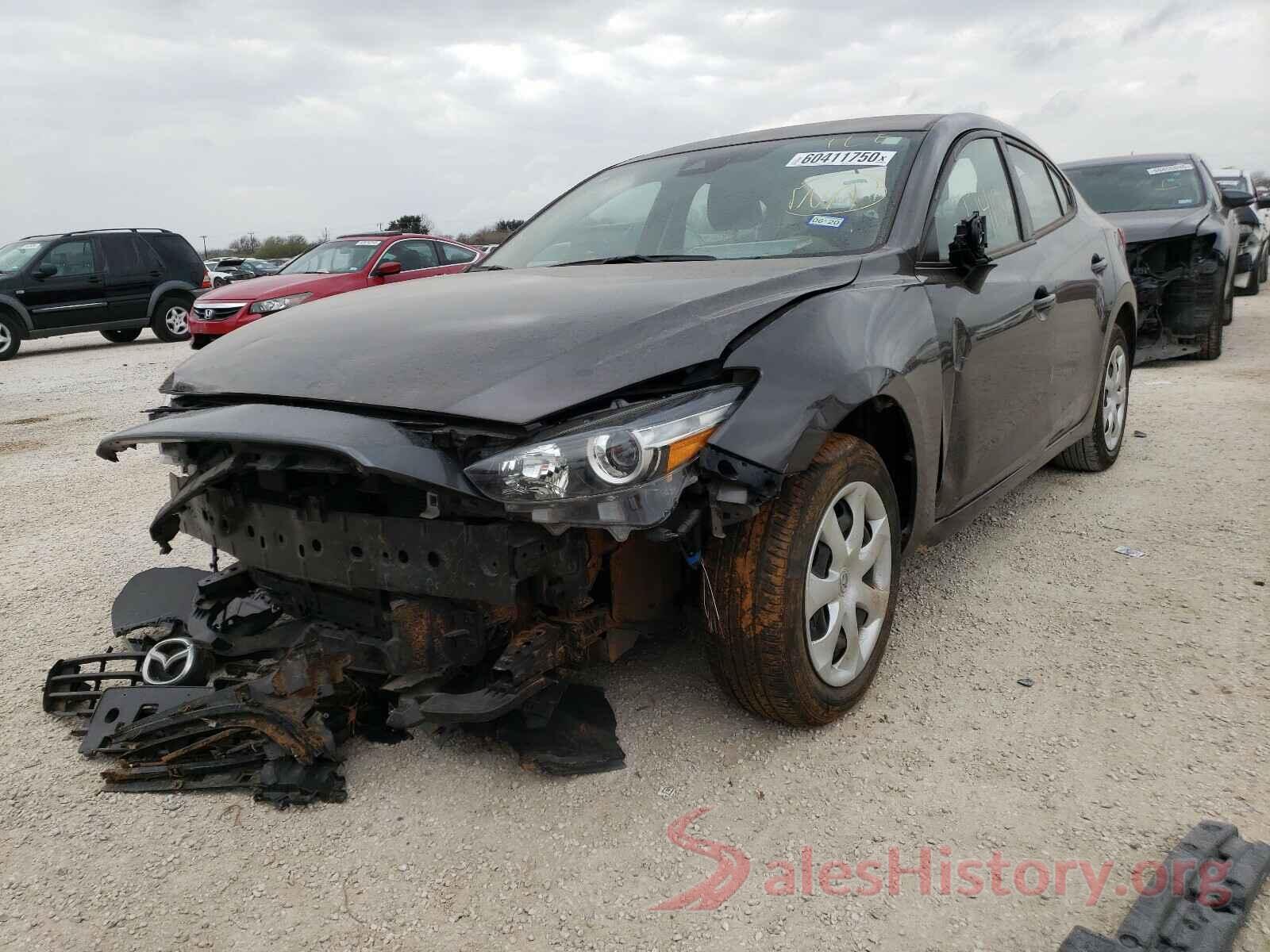 3MZBN1U70JM211623 2018 MAZDA 3