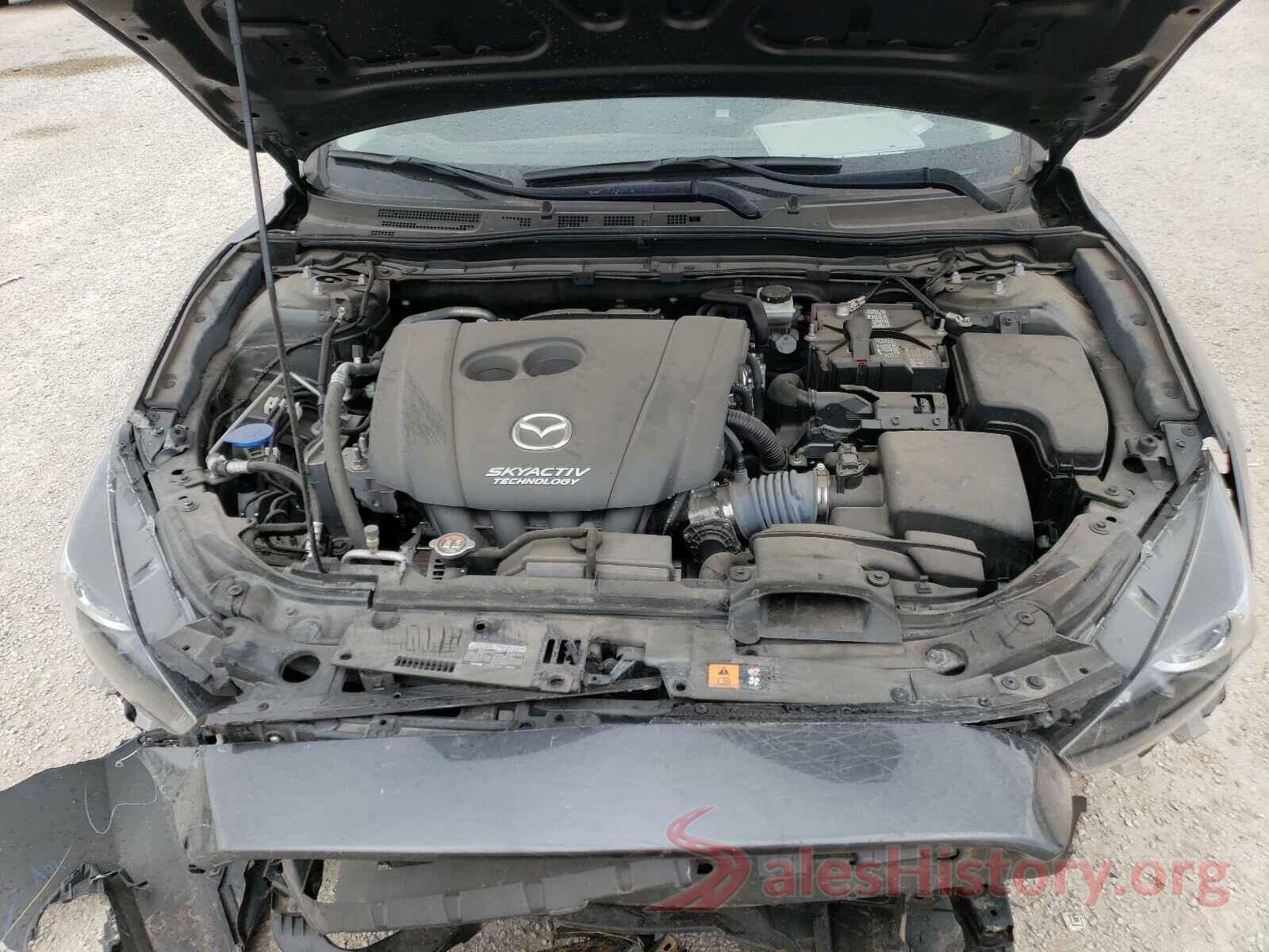 3MZBN1U70JM211623 2018 MAZDA 3