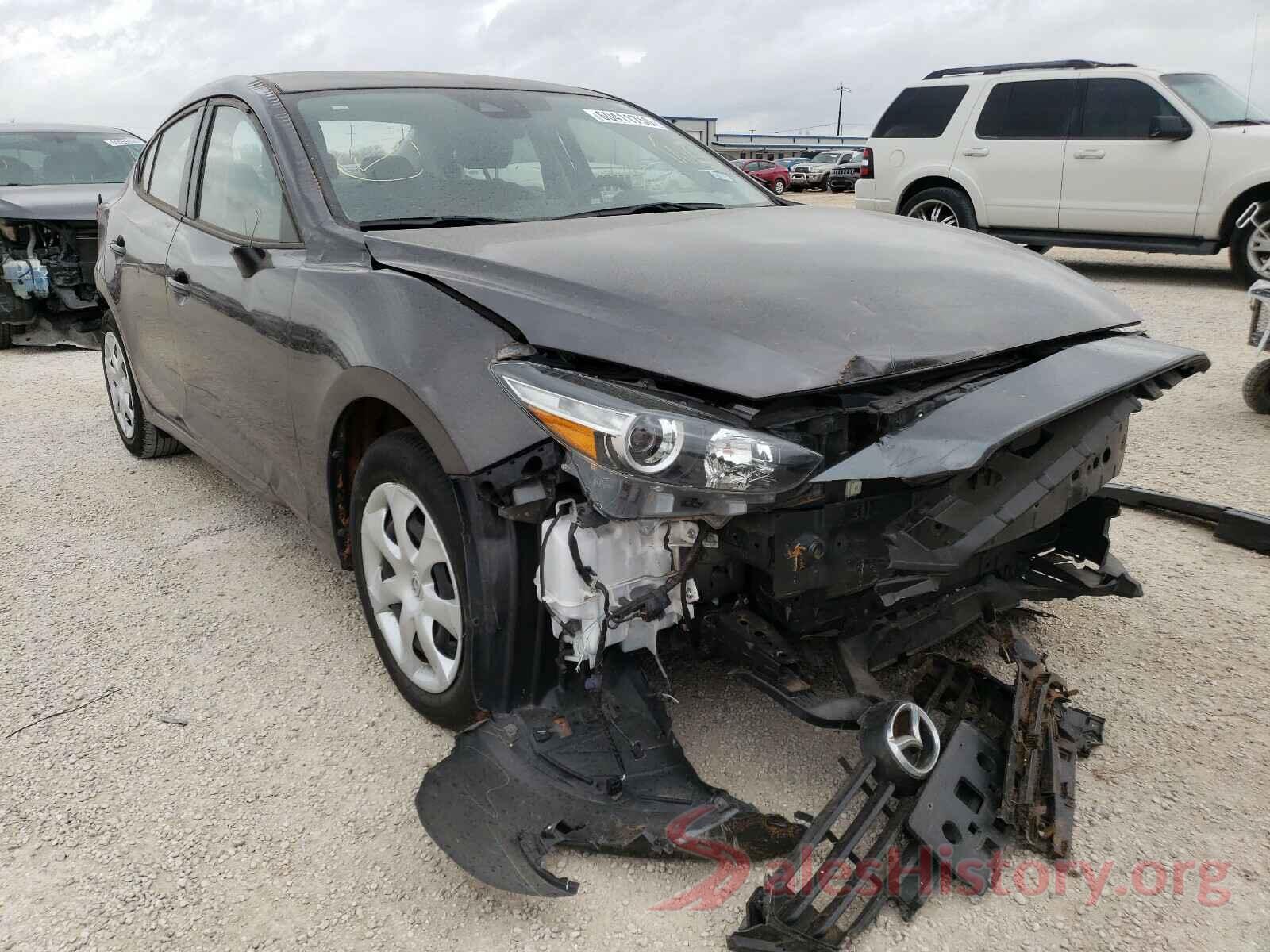 3MZBN1U70JM211623 2018 MAZDA 3