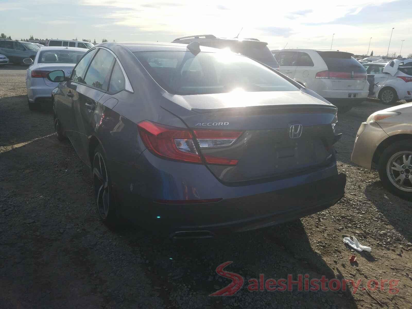 1HGCV1F33JA249511 2018 HONDA ACCORD