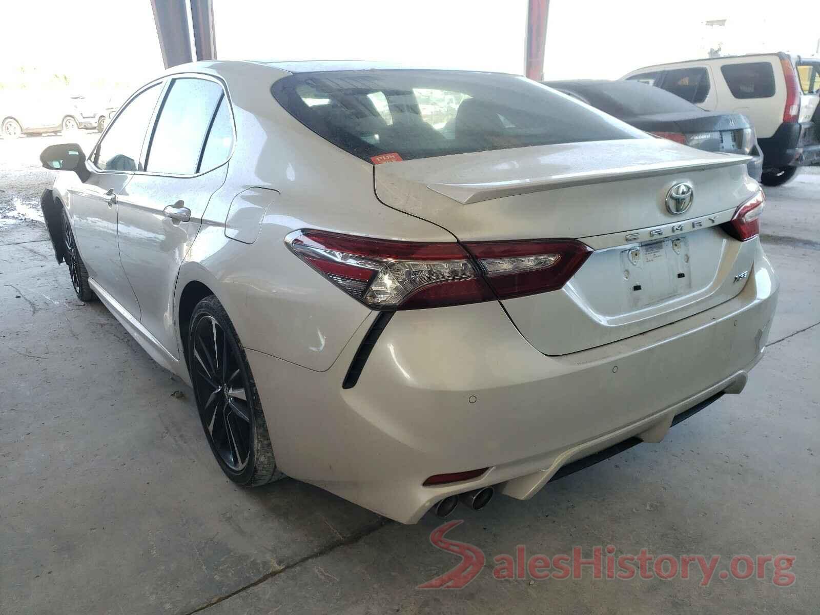 4T1B61HK4JU094070 2018 TOYOTA CAMRY