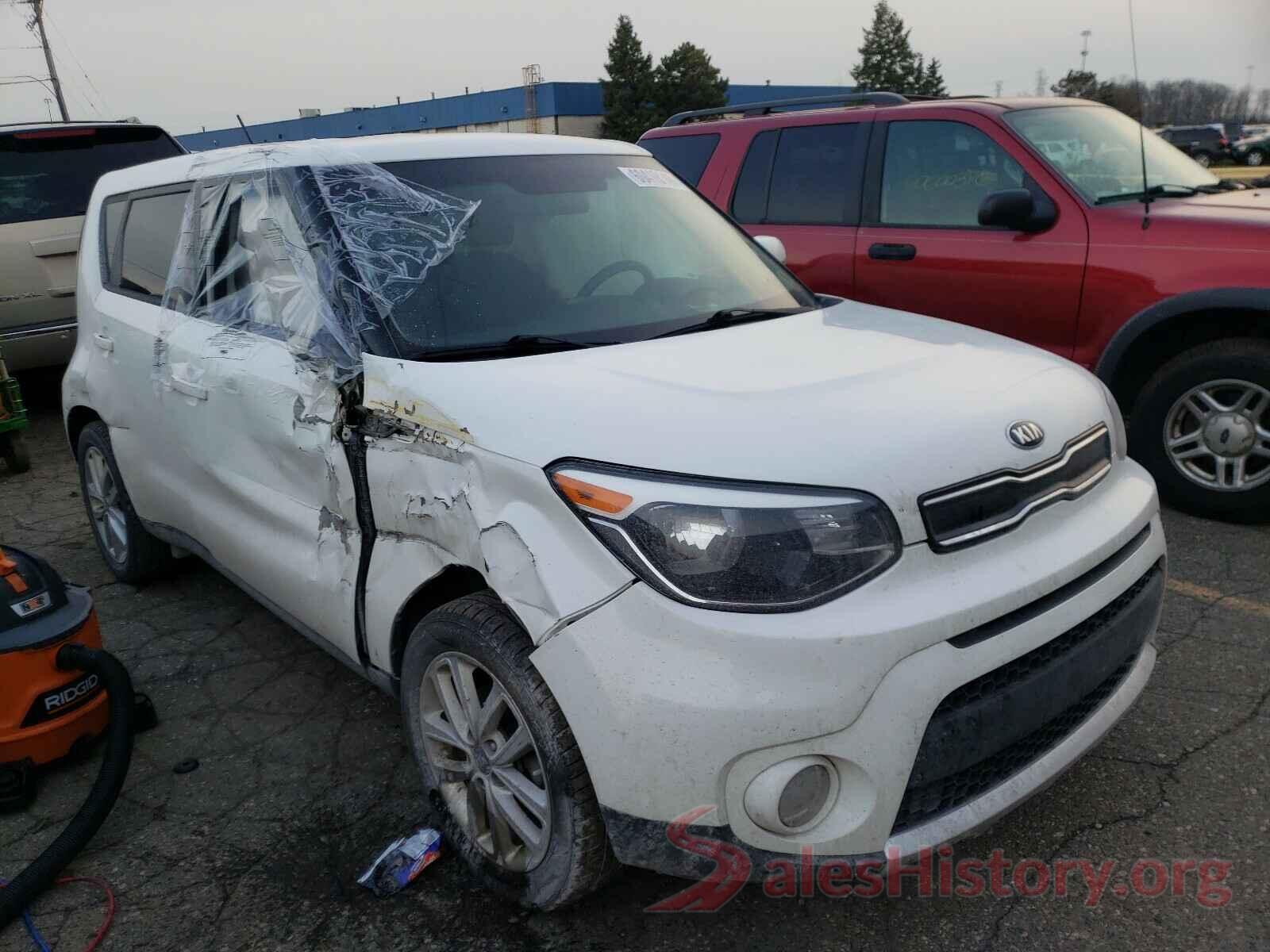 KNDJP3A5XJ7893122 2018 KIA SOUL