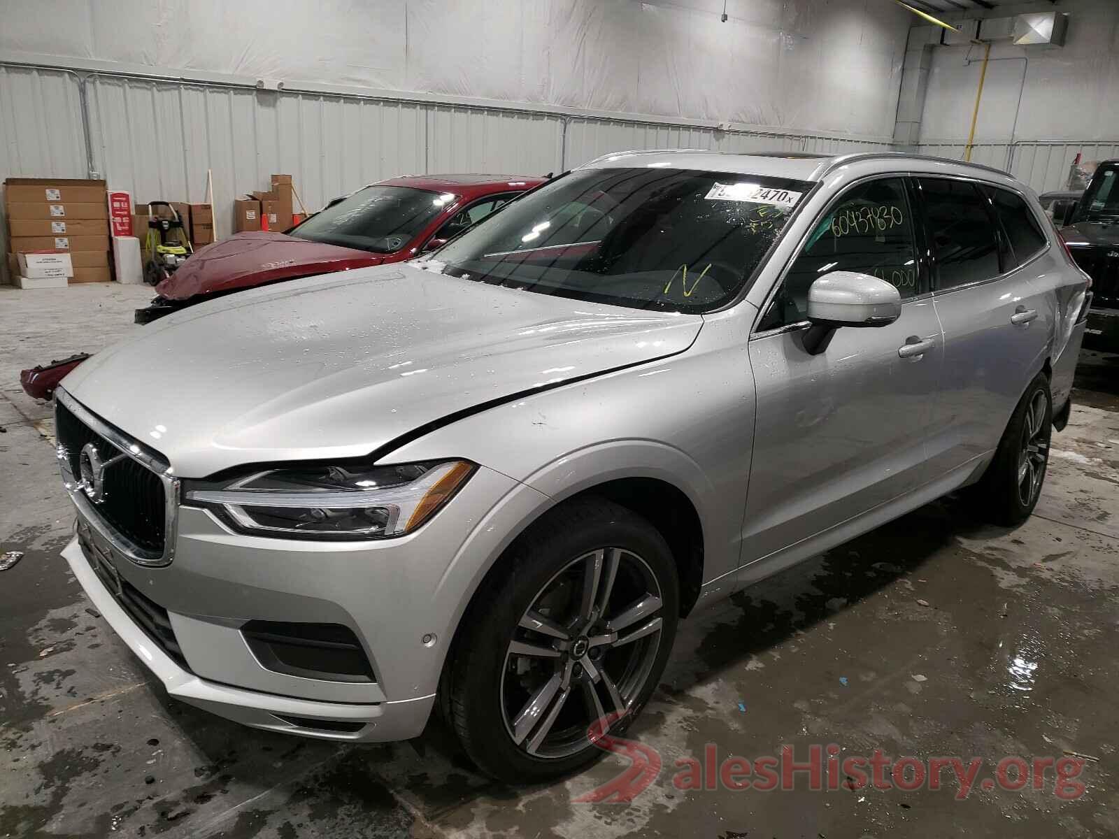 LYV102RKXJB086698 2018 VOLVO XC60