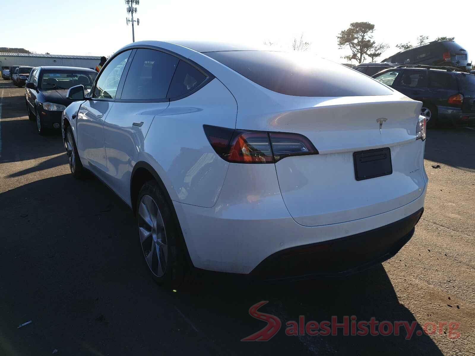 5YJYGDEE8MF077846 2021 TESLA MODEL Y