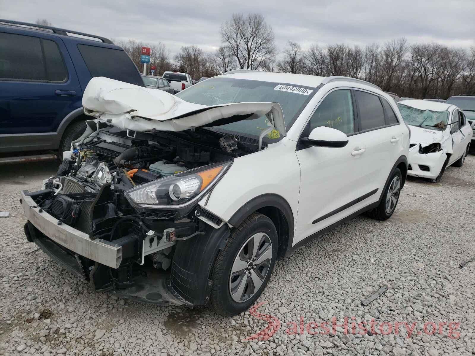 KNDCB3LC4J5127983 2018 KIA NIRO