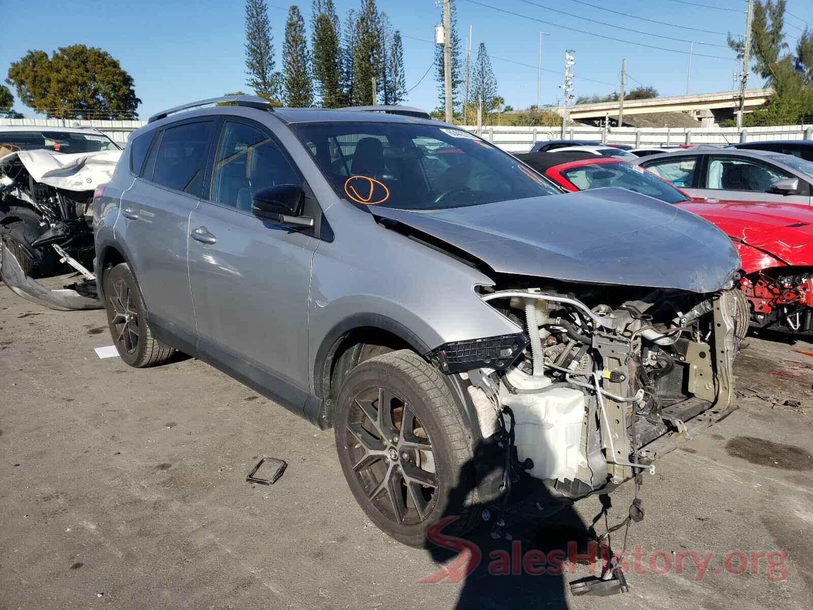 2T3NFREV6GW245503 2016 TOYOTA RAV4