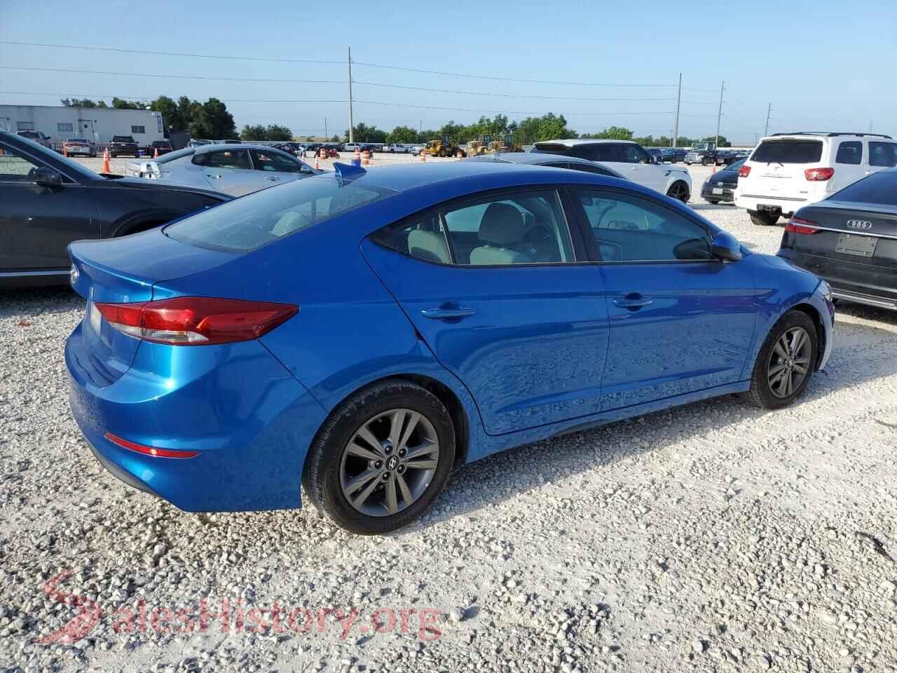 2017 HYUNDAI ELANTRA VIN 5NPD84LF6HH079335, right side view