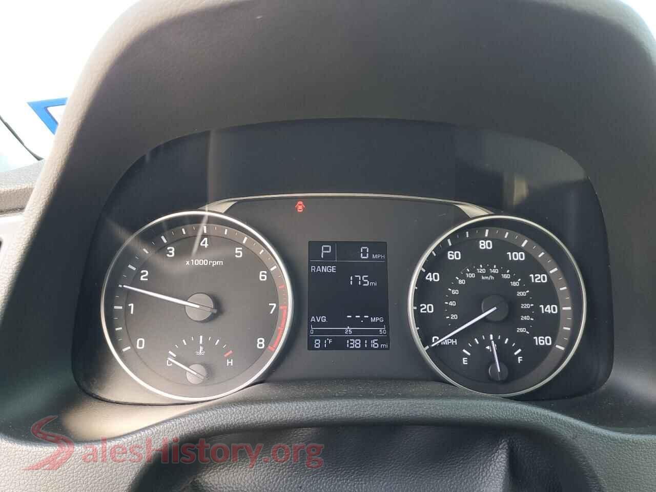 2017 HYUNDAI ELANTRA VIN 5NPD84LF6HH079335, interior center console