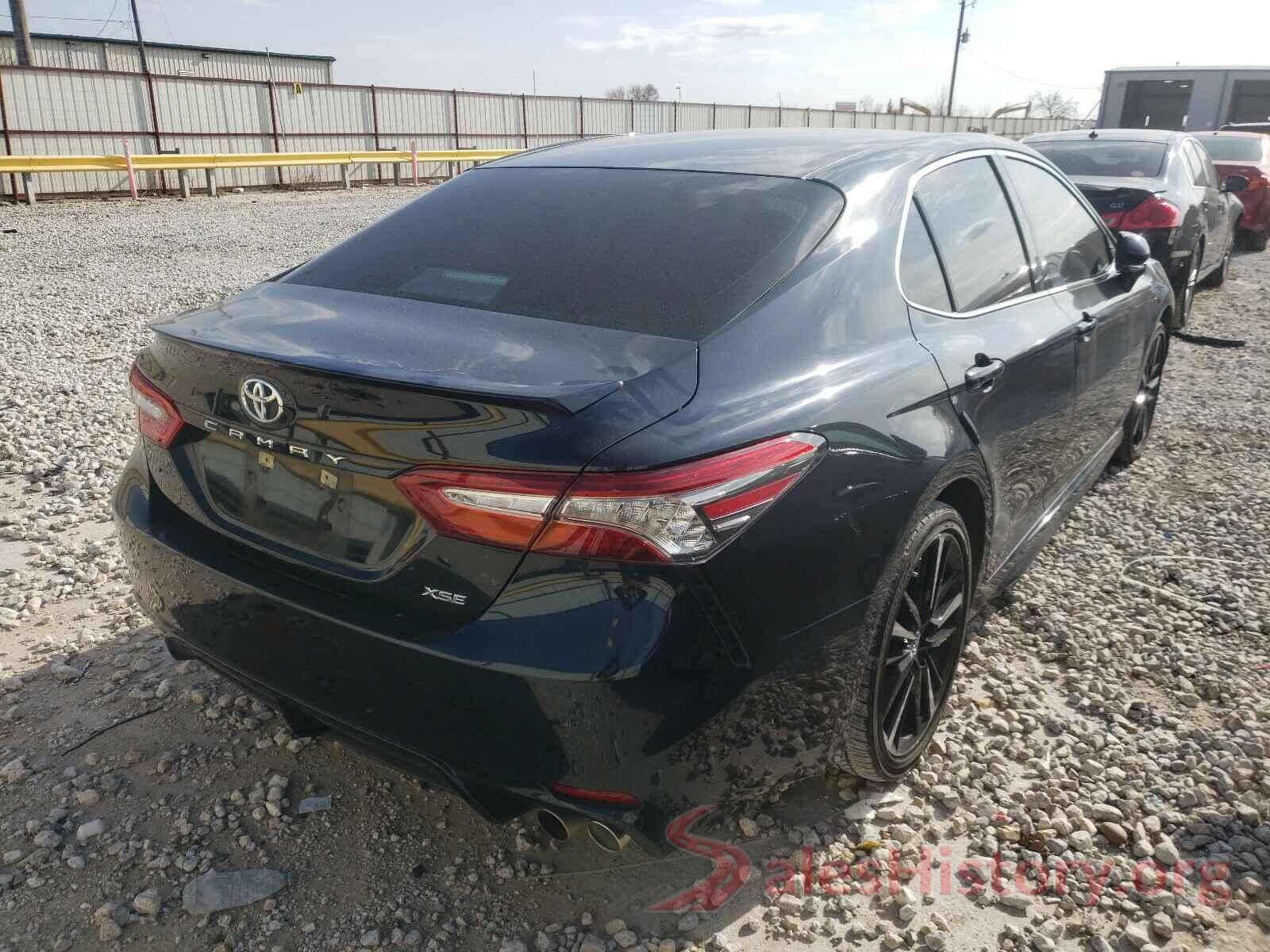 4T1B61HK4JU598232 2018 TOYOTA CAMRY