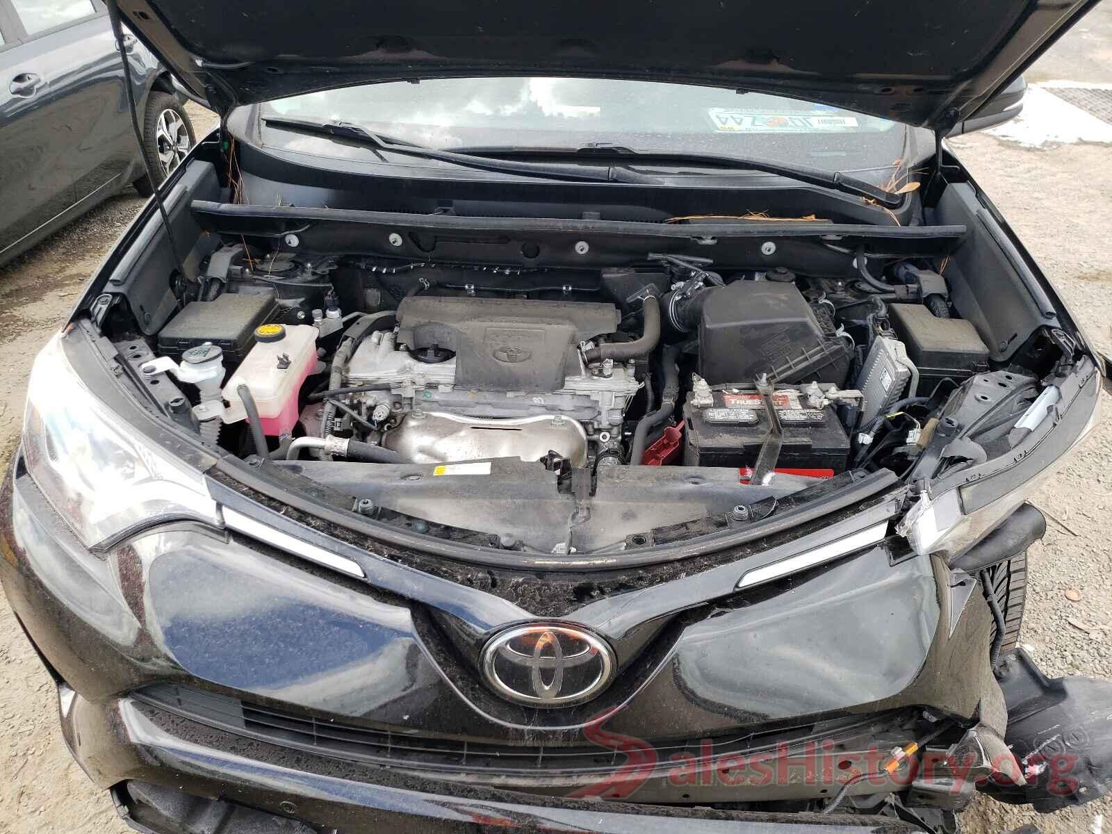 2T3WFREV6JW420022 2018 TOYOTA RAV4