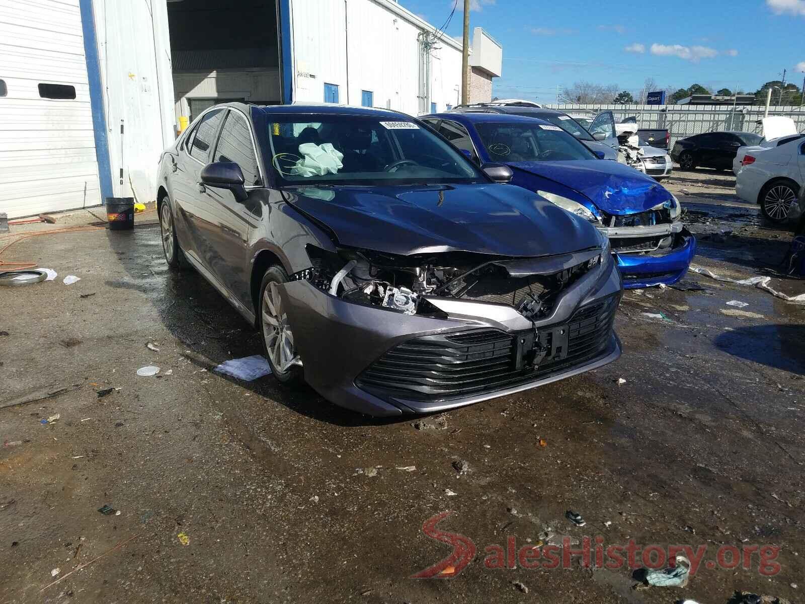 4T1B11HK3JU133486 2018 TOYOTA CAMRY