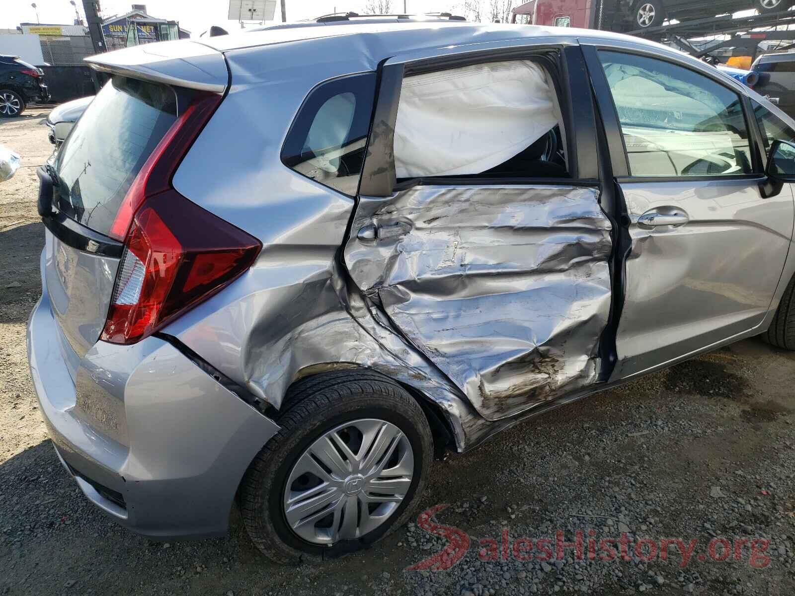 3HGGK5H47JM732588 2018 HONDA FIT