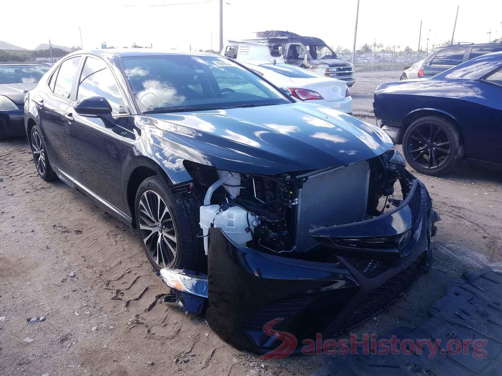 4T1B11HKXKU705087 2019 TOYOTA CAMRY