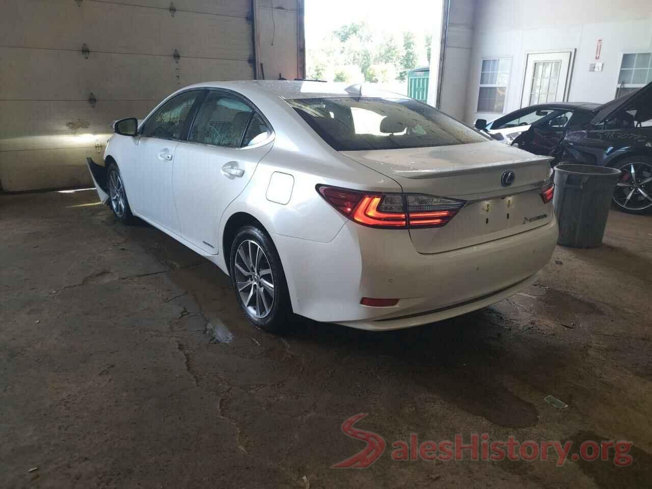 JTHBW1GG0J2172579 2018 LEXUS ES300