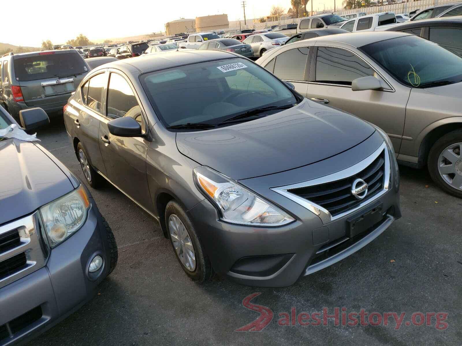 3N1CN7AP6JL851522 2018 NISSAN VERSA