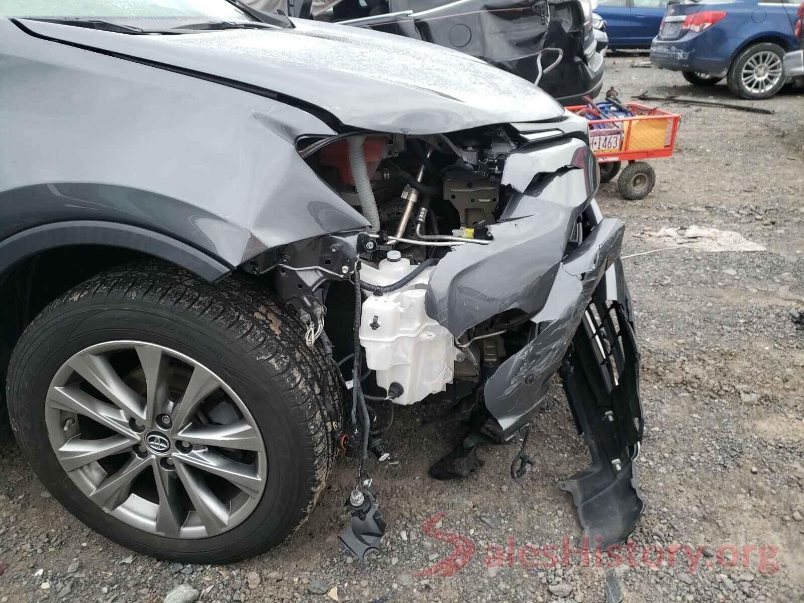 2T3DFREV5HW552321 2017 TOYOTA RAV4