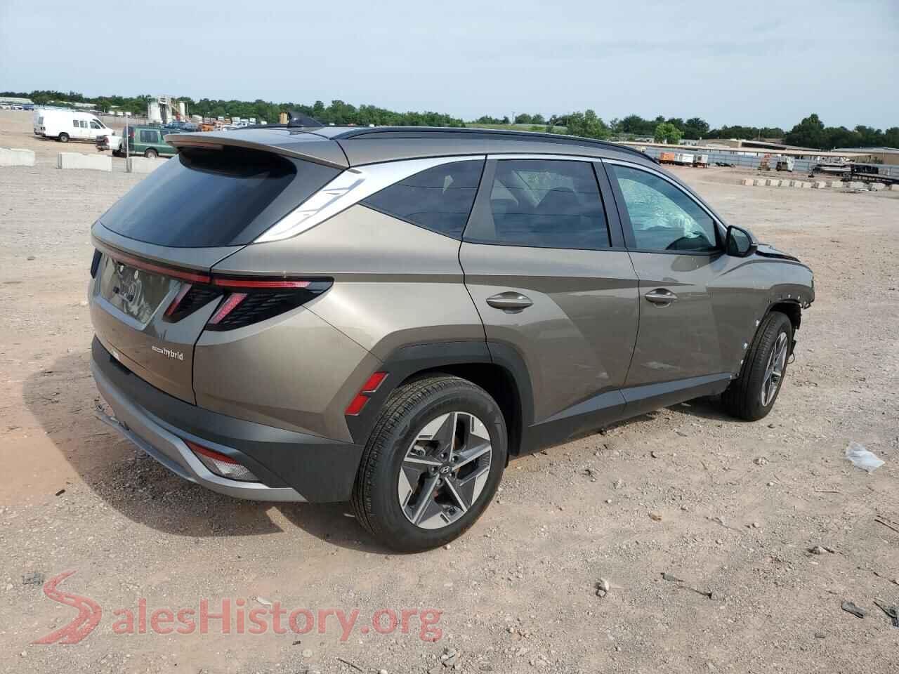 2025 HYUNDAI TUCSON VIN KM8JCDD19SU311973, right side view