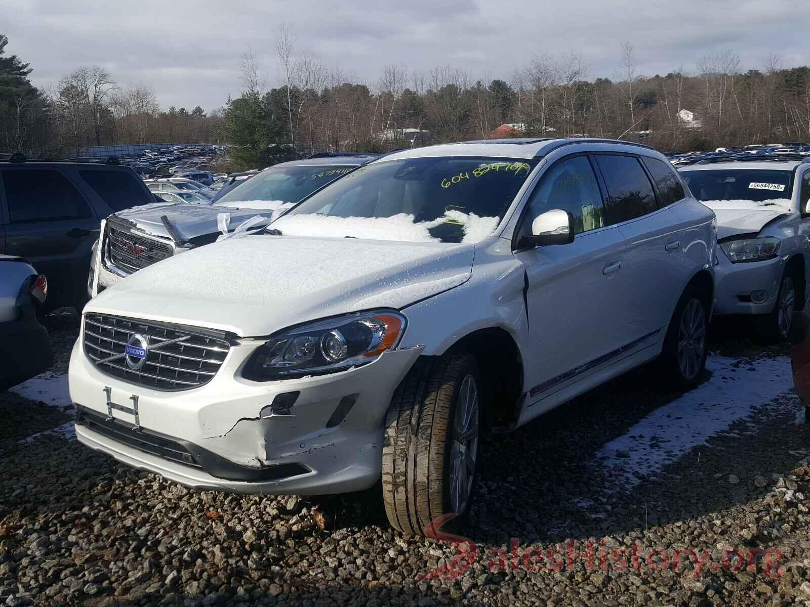 YV449MRUXH2111012 2017 VOLVO XC60