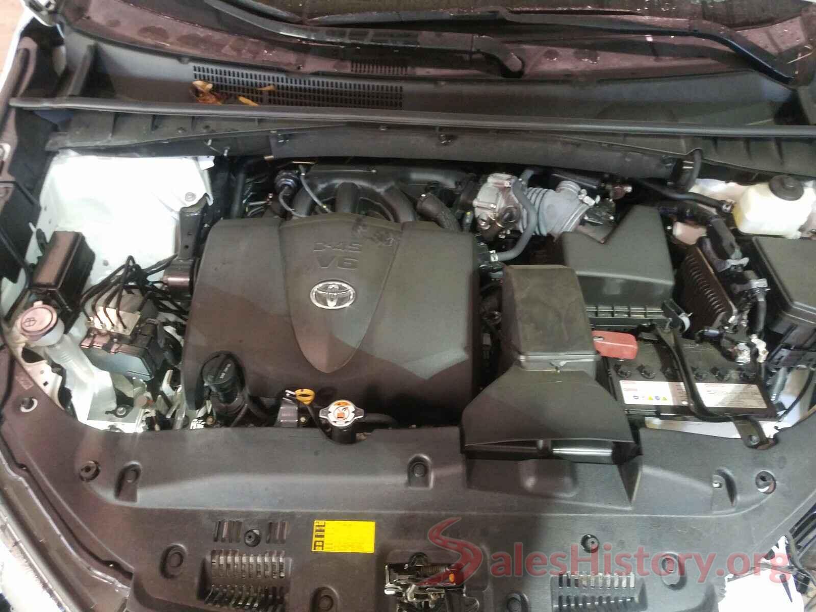 5TDDZRFH3JS822959 2018 TOYOTA HIGHLANDER