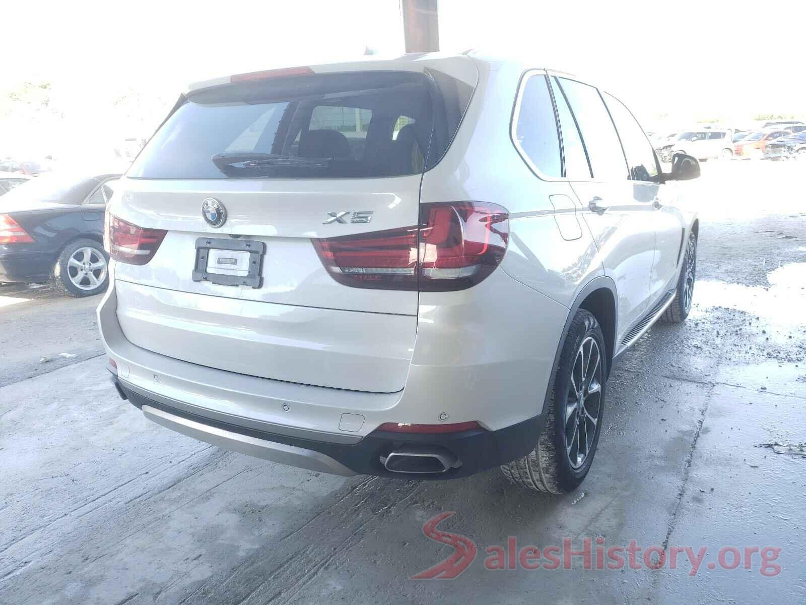 5UXKR2C55J0Z17596 2018 BMW X5