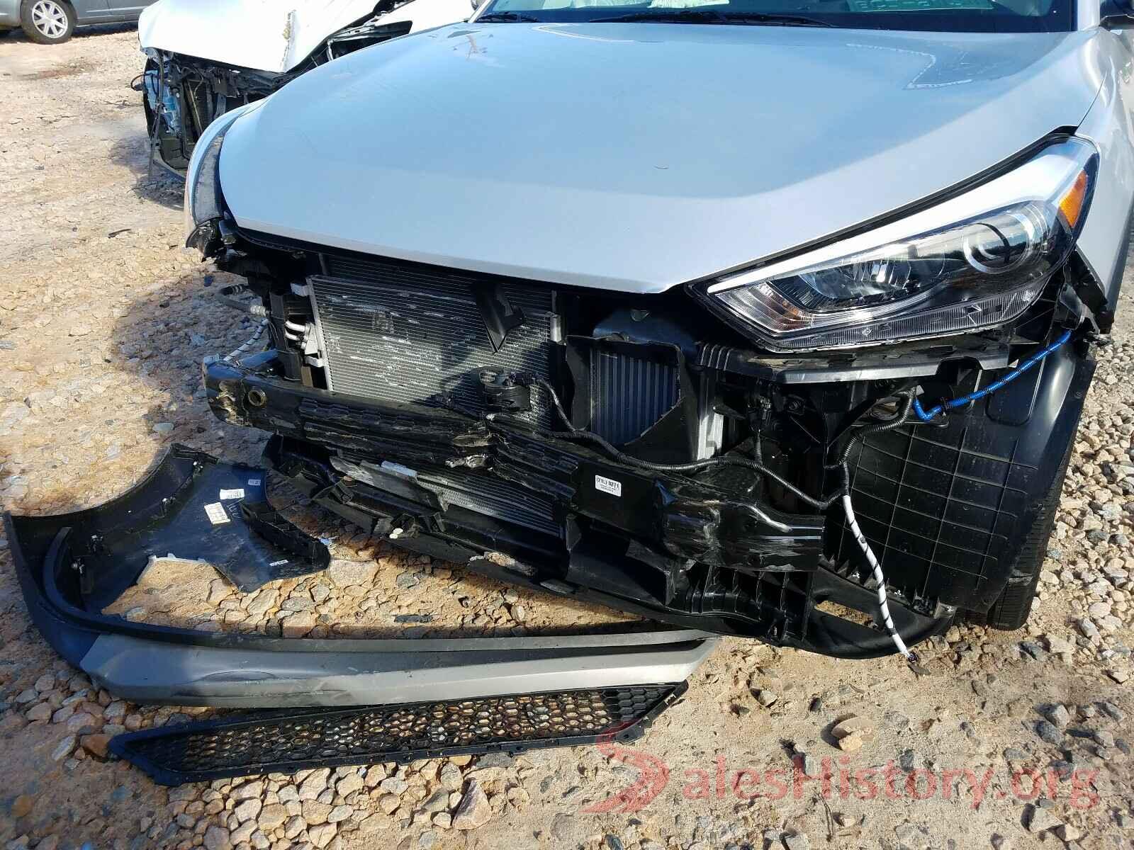 KM8J33A28JU683276 2018 HYUNDAI TUCSON