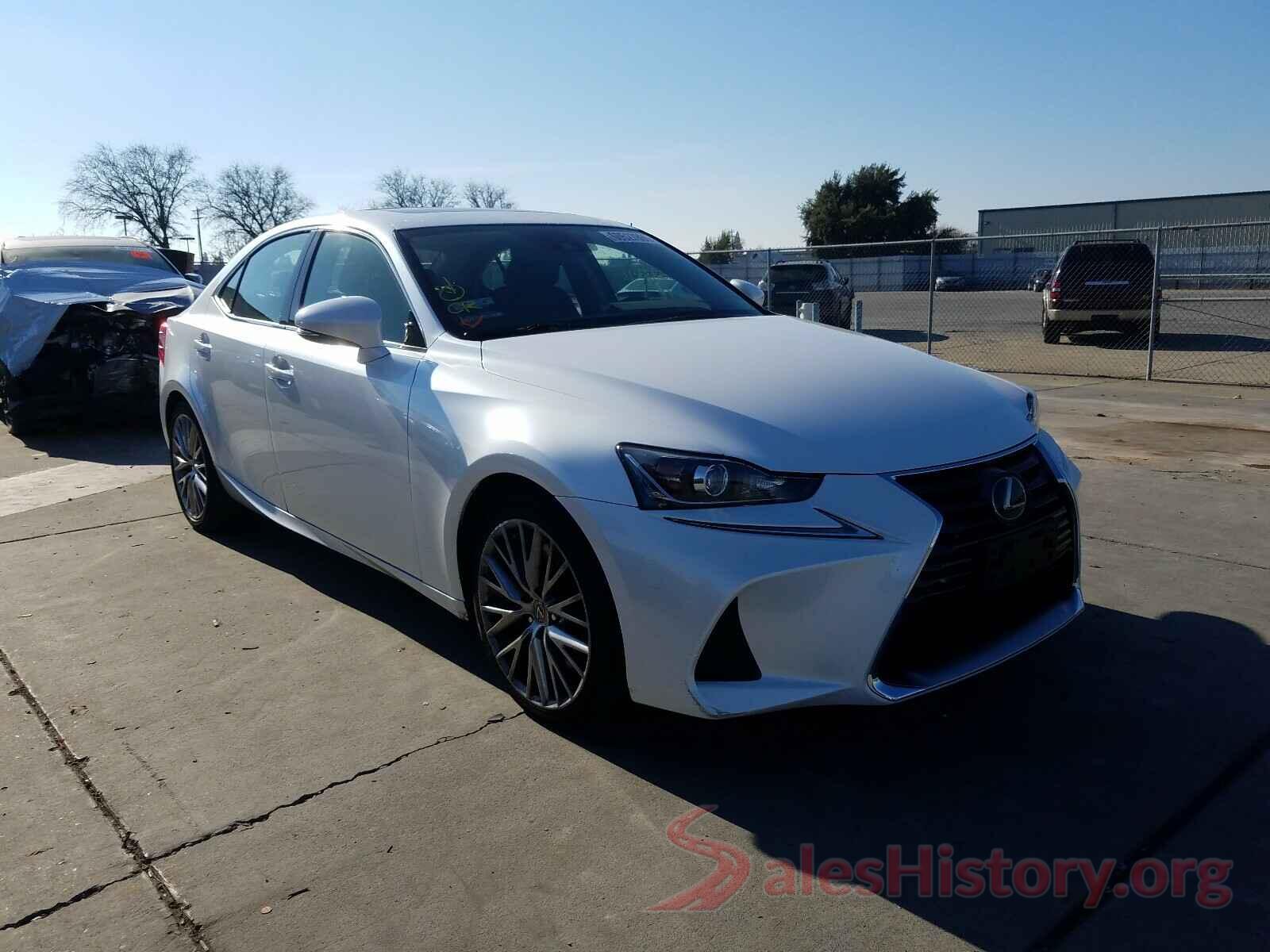 JTHBA1D27J5063171 2018 LEXUS IS