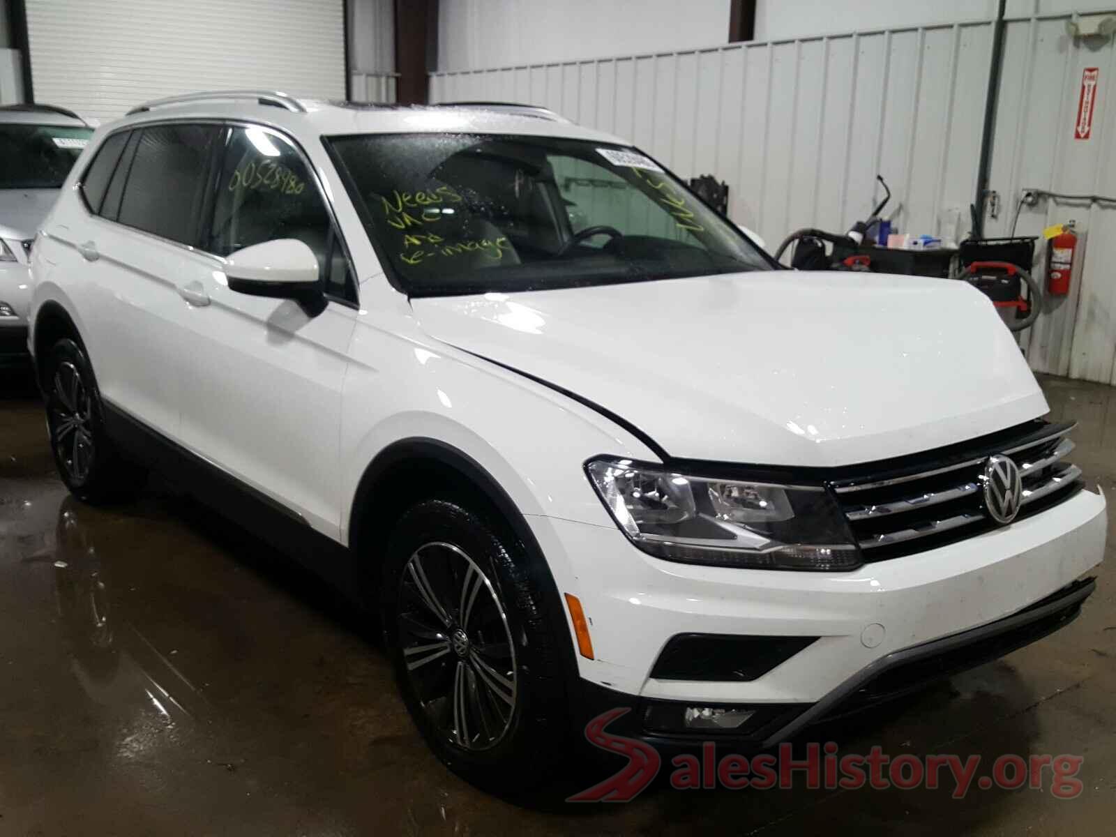 3VV2B7AX1JM060683 2018 VOLKSWAGEN TIGUAN