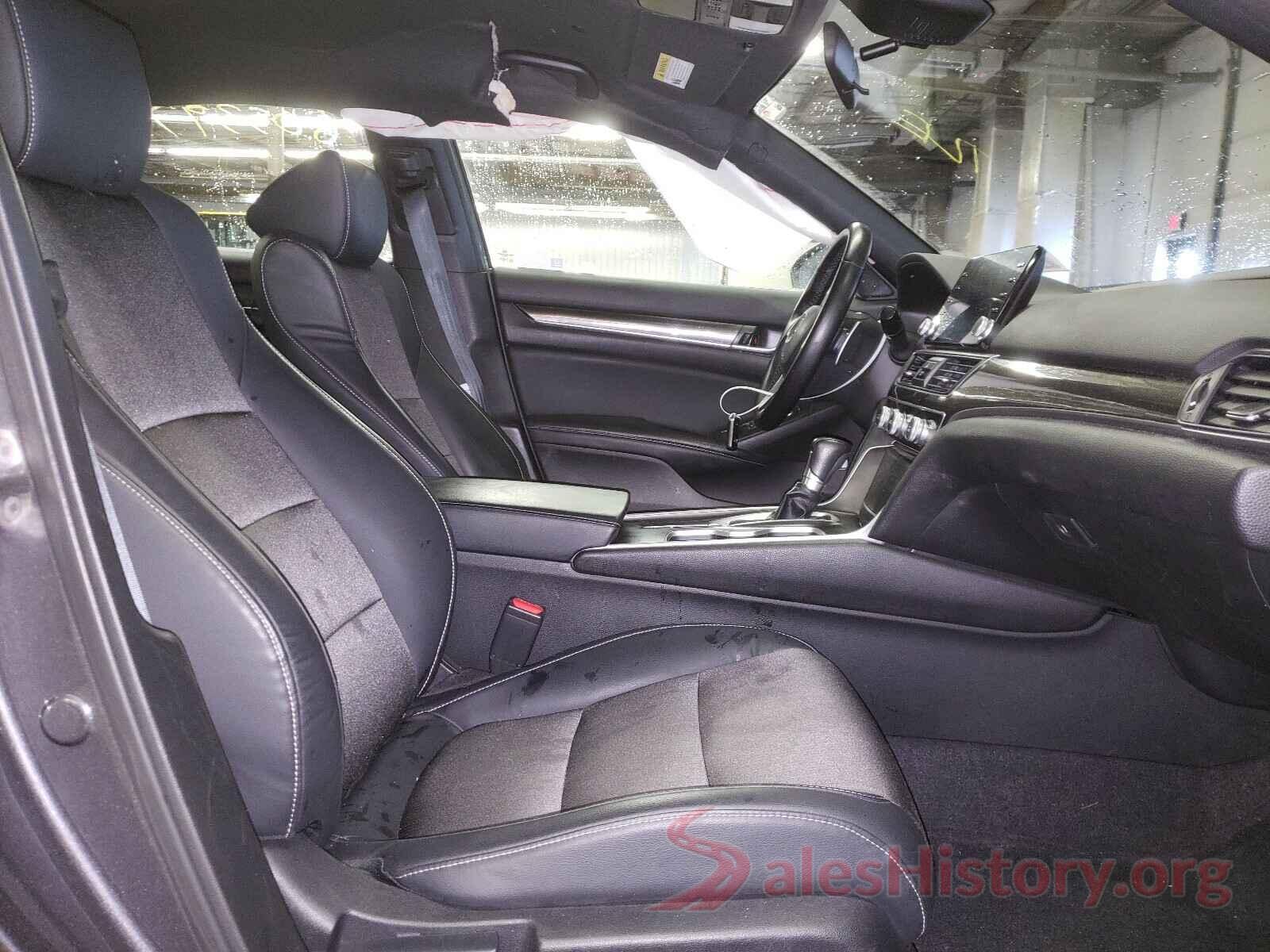 1HGCV1F31JA155689 2018 HONDA ACCORD