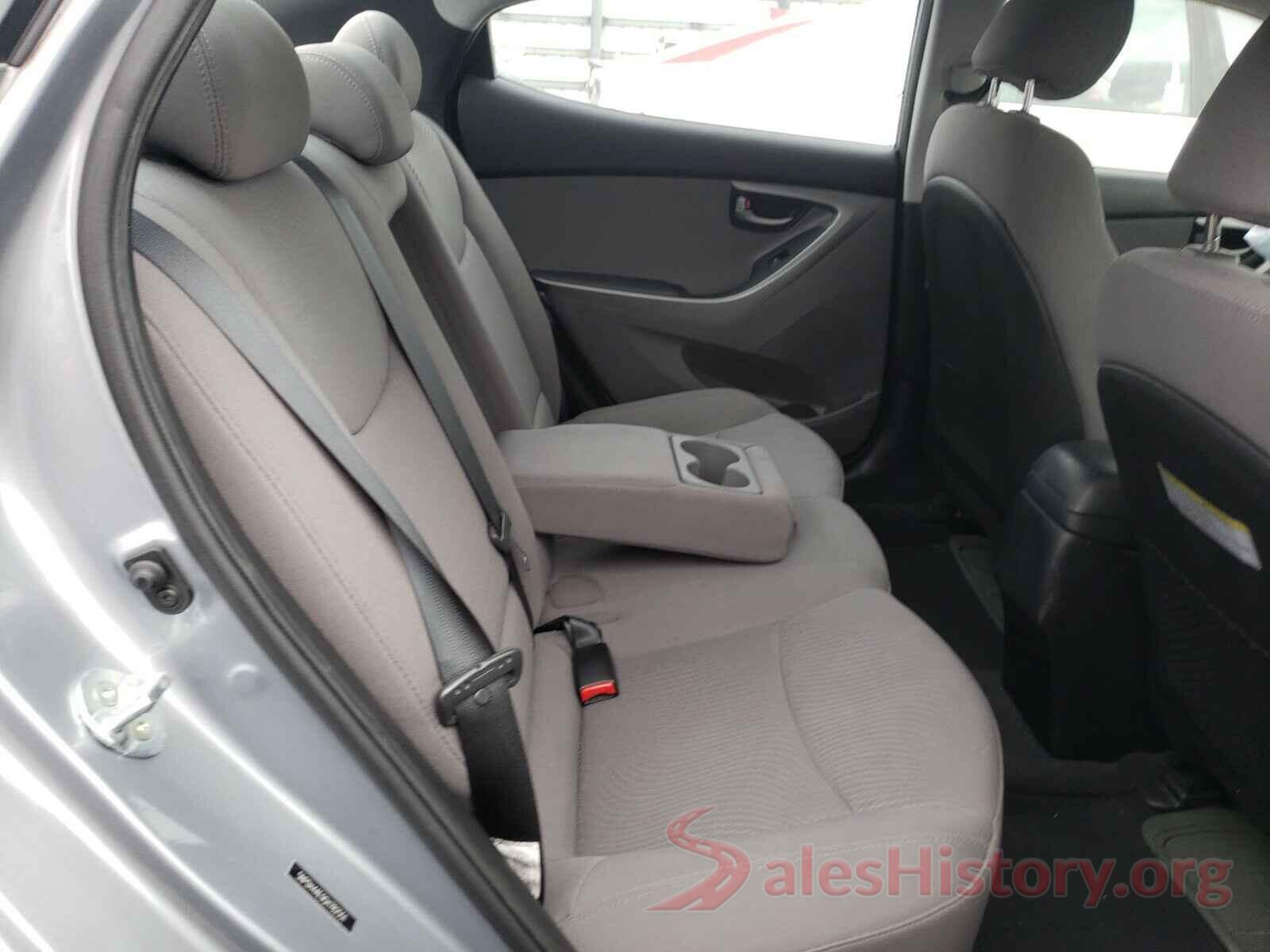 5NPDH4AE9GH782551 2016 HYUNDAI ELANTRA