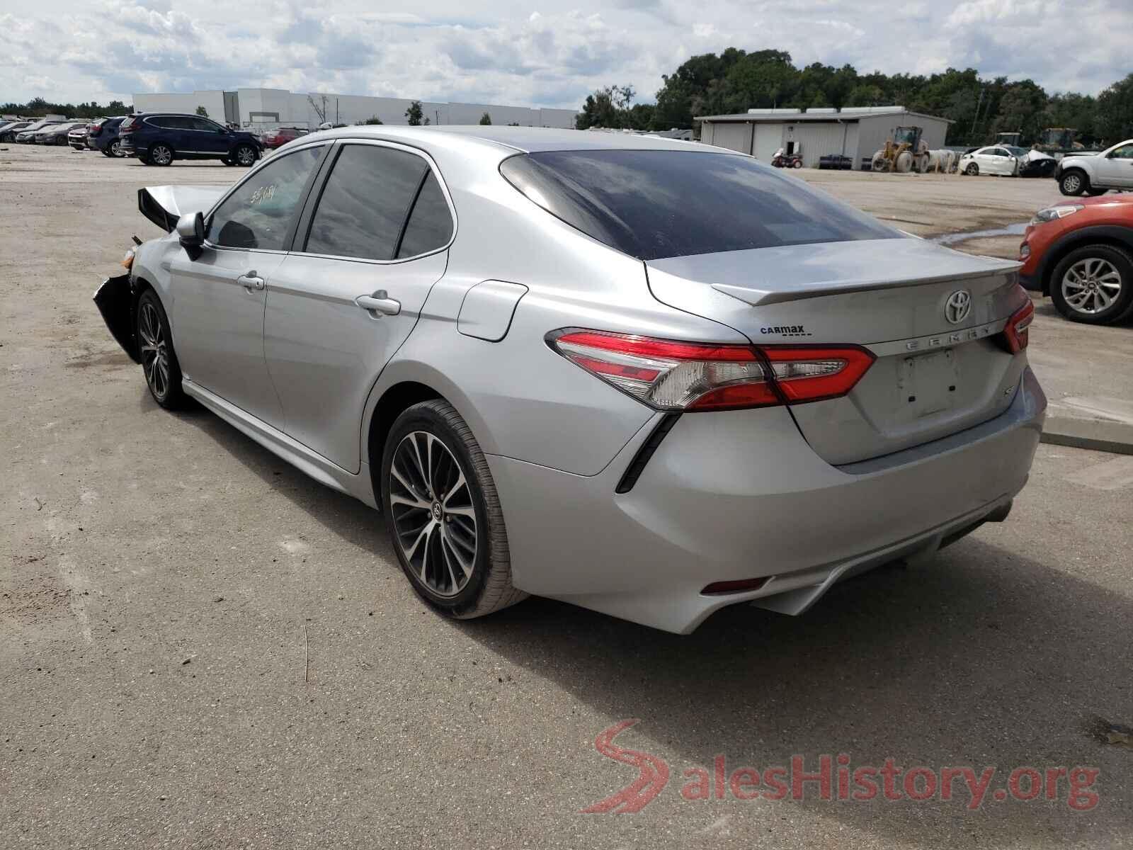 4T1B11HK7JU067038 2018 TOYOTA CAMRY