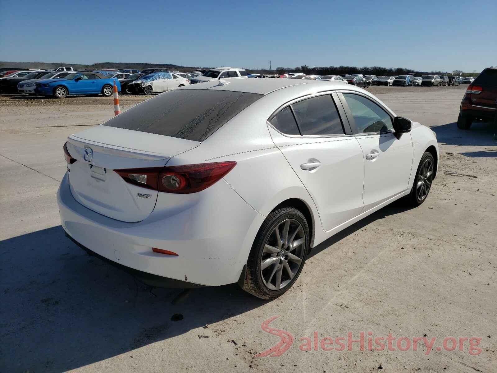 3MZBN1W31JM158571 2018 MAZDA 3