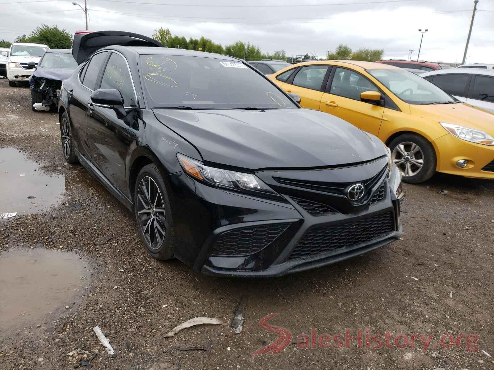 4T1T11BK8MU021395 2021 TOYOTA CAMRY