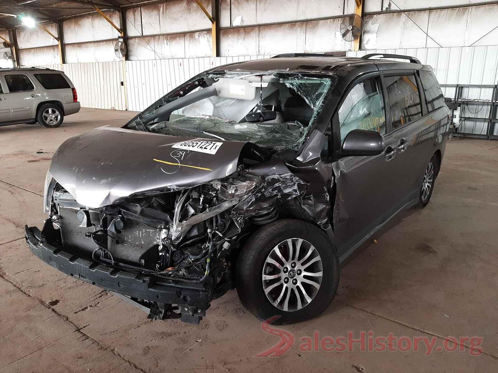 5TDYZ3DCXKS009173 2019 TOYOTA SIENNA