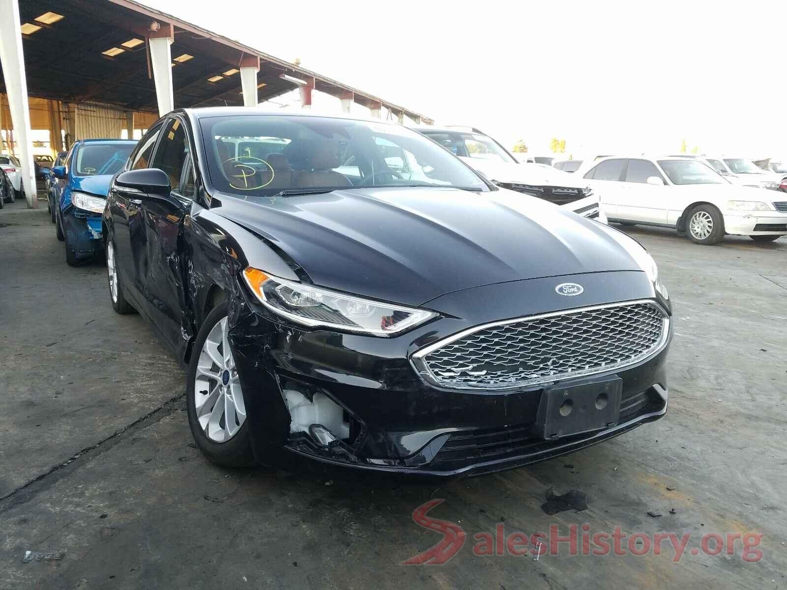 3FA6P0SU7KR223392 2019 FORD FUSION