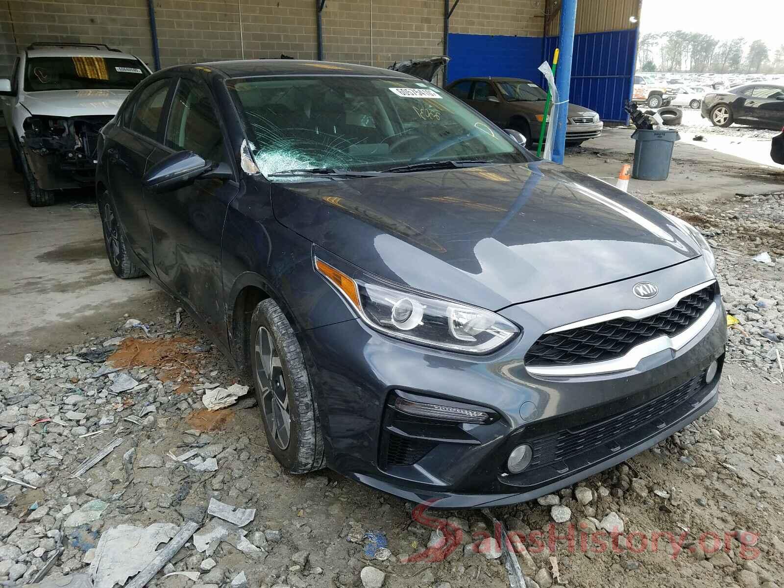 3KPF24AD8KE097441 2019 KIA FORTE